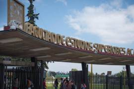 Tras la riña ocurrida el pasado 25 de septiembre dentro de la Facultad de Estudios Superiores (FES) Acatlán, que dejó a tres personas detenidas, el Colectivo Estudiantil acordó un pliego petitorio de 12 puntos, y advirtió que continuarán en paro si sus demandas no son atendidas por la directora.