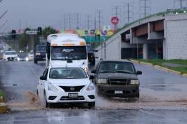 Las inundaciones en calles y bulevares se debe a que no se ha planeado con orden el crecimiento de la ciudad, dijo Javier Díaz.