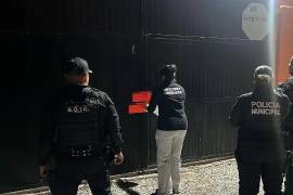 La quinta, de fachada naranja y portón café, fue cerrada por operar sin licencia ni autorización para eventos.