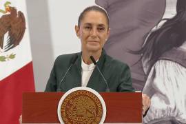 La presidenta Claudia Sheinbaum aseguró que la CURP Biométrica será una opción voluntaria y no sustituirá a la Clave Única de Registro de Población tradicional ni a otras identificaciones oficiales en México.