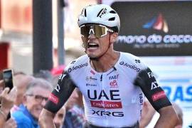 Isaac del Toro se impuso en el sprint final del Trofeo Matteotti 2025, logrando su cuarto éxito en una intensa semana para el UAE Team Emirates.