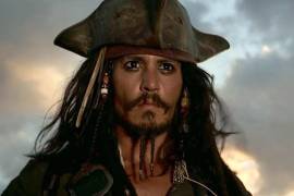 Johnny Depp como el capitán Jack Sparrow.