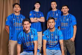 Chivas presentó su uniforme conmemorativo por 120 años de historia, con detalles dorados y el escudo original, que estrenará ante San Luis en el Clausura 2026.