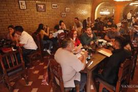 Restaurantes de Coahuila ofrecerán vacantes con sueldos competitivos y esquema de propinas para estudiantes universitarios.
