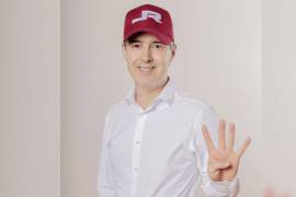 José Ramón Gómez Leal discutió con la periodista Shalma Castillo por sus ausencias y las razones que presentó ante el Senado.