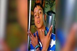 Roberto Misael fue visto por última vez cuando salió de su domicilio con rumbo a la Zona Centro de Monclova; desde entonces no se ha informado sobre su ubicación.