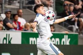 Rodrigo Huescas fue titular en la victoria del Copenhagen ante el Drita en la Champions League, destacando con solidez por el costado derecho.