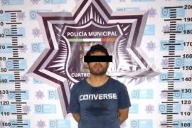 Juan Eduardo “N”, de 35 años, fue trasladado a las instalaciones de Seguridad Pública tras su detención.