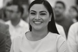 La expresidenta municipal de Cuauhtémoc, Colima, y que recientemente se desempeñaba como regidora, Gabriela Mejía Martínez fue asesinada mientras viajaba en una camioneta con otra persona.