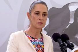 La presidenta Claudia Sheinbaum lidera personalmente una mesa de trabajo con productores para definir apoyos ante la caída del precio del maíz, que hoy se ubica por debajo de los 4 mil 500 pesos por tonelada.