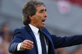 El principal candidato para asumir el banquillo azulcrema es Guillermo Almada, un técnico que ya dejó huella en la Liga MX y que ahora podría tomar las riendas del equipo más ganador del futbol mexicano.