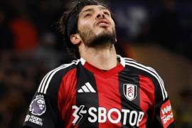 Jiménez recibió una ovación en su regreso al Molineux Stadium con el Fulham.