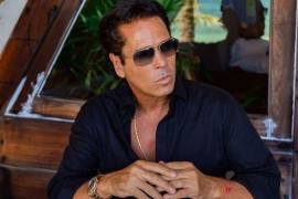 Lejos de la supremacía que proyecta su nombre, hubo un inicio precario, compartido, con carencias materiales y sin protección legal, en el extranjero.