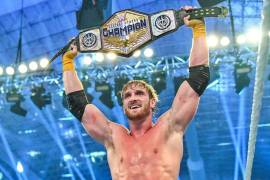 Logan Paul, junto a su pareja Nina Adgal, se convirtió en padre en septiembre, motivo por el cual se encuentra “retirado” temporalmente de WWE.