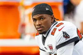 Shilo Sanders, hijo del Salón de la Fama Deion Sanders, firmó con los Buccaneers después de no ser seleccionado en el draft.