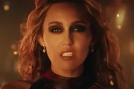 Un diamante entre las cenizas de su casa inspiró a Miley Cyrus a escribir el tema de ‘Avatar’