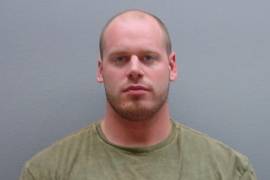 Ryan Wedding, ex atleta olímpico canadiense, fue trasladado a Estados Unidos tras entregarse voluntariamente en la Embajada estadounidense en México, en el marco de la cooperación bilateral en materia de seguridad