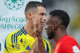 Cristiano Ronaldo y Julián Quiñones se vieron las caras en el duelo en donde el Al-Qadsiah venció al Al-Nassr.