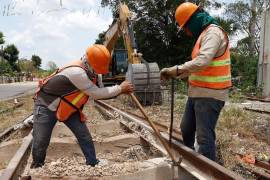La construcción de la nueva vía ferroviaria contempla 111 kilómetros de doble vía y una duración aproximada de tres años.