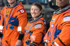 La astronauta Christina Koch integrará la misión Artemis II de la NASA, que orbitará la Luna como parte del programa lunar