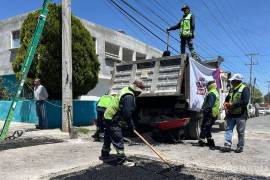 El alcalde Javier Díaz González señaló que las lluvias de julio complicaron las labores de bacheo y retrasaron obras en Saltillo.