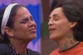 Niurka Marcos reaccionó contra Kunno en La Granja VIP luego de que el influencer bromeara con que quería que fuera su suegra.