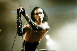 Marilyn Manson fue confirmado para el Teatro del Pueblo en la FENAPO 2025, generando opiniones divididas.