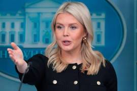 La vocera estadounidense lanzó un mensaje directo tras la violencia en México y la muerte de “El Mencho”, mientras Washington actualiza alertas de viaje y presiona por más acciones contra el narcotráfico.