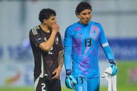 Ochoa salió frustrado del encuentro, luego de haber tenido un partido para el olvido en Honduras.