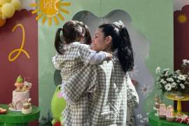 Cazzu e Inti lucieron atuendos coordinados durante la fiesta de cumpleaños.