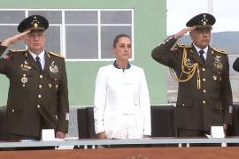 Sheinbaum agradeció al Ejército por la labor que realiza en seguridad y ante desastres naturales.