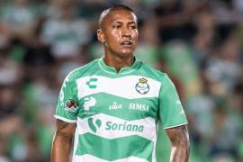 Pedro Aquino, exfutbolista de Santos Laguna, fue separado de Alianza Lima por actos de indisciplina, aunque no está señalado en el caso de abuso sexual que sacude al club peruano.