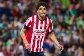 Érick Gutiérrez aparece en la órbita de Atlas y Santos Laguna. Un mensaje en redes sociales aumentó las especulaciones sobre su posible salida del Guadalajara.
