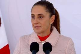La presidenta Claudia Sheinbaum confirmó que, aunque hay diálogo, el suministro de crudo se analiza con lupa para proteger al país de posibles sanciones internacionales.