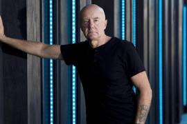 Práctica. Aunque es feliz en su estudio, Welsh intenta no apegarse a él y escribir gran parte del tiempo en cafés.