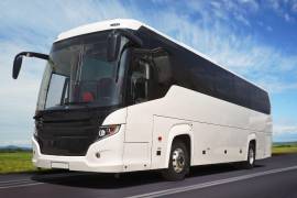 Un hombre fue detenido por elementos de la Fiscalía General de la República (FGR) en posesión de más de tres kilos de metanfetamina, cuando viajaba a bordo de un autobús de pasajeros, en Nuevo León.