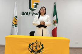 La directora del plantel negó que los planes de maestrías no tengan sus registros ante autoridades.