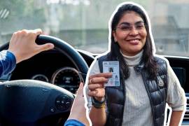 El Gobierno de la Ciudad de México informó que la licencia permanente para conductores de vehículos motorizados, sin necesidad de exámenes de manejo, dejará de expedirse en 2027.