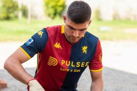 La publicación del Genoa mostrando a Johan Vásquez “construyendo un muro” generó fuertes críticas entre aficionados mexicanos, que consideraron ofensivo el mensaje.