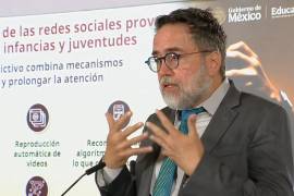 Jonathan Haidt y Arturo Bejar alertaron sobre los efectos del uso excesivo de dispositivos y redes sociales en menores y plantearon nuevas medidas para proteger a la infancia.