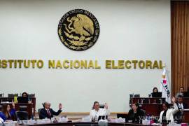 El Instituto Nacional Electoral requiere de al menos 61 mil 243 empleados temporales para la elección del Poder Judicial, en los que invertirá 5 mil 833 millones 776 mil pesos.