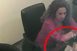 En los videos difundidos se ve claramente a Raúl Pozos Lanz, Armando Toledo Jamit, y la senadora de Morena, Rocío Abreu Artiñano, recibiendo dinero en efectivo