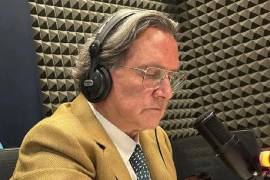 Muere Óscar Mario Beteta, periodista y conductor que marcó una época en la radio mexicana.