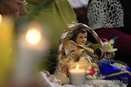 El origen de la Candelaria se considera cuando la Virgen María acudió al templo a ser purificada después del nacimiento de niño Jesús y que lo llevó al templo a los 40 días después del parto es decir el 2 de febrero.