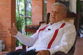 En su nuevo libro Pueblo, AMLO sostiene que autoridades estadounidenses pactaron con hijos de Joaquín “El Chapo” Guzmán el traslado de Ismael “El Mayo” Zambada a Estados Unidos.