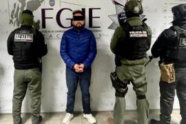 La Fiscalía General de Justicia del Estado de Zacatecas informó que Juan Diego “N”, exdirector de Seguridad Pública municipal de Tlaltenango, fue detenido en un operativo coordinado por fuerzas estatales y federales y quedó a disposición de la autoridad judicial para definir su situación jurídica