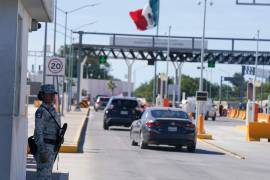 Autoridades locales coordinan acciones ante el incremento del flujo vehicular.