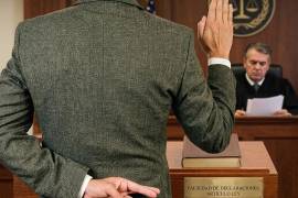La falsedad de declaraciones es un delito contemplado en la legislación mexicana; sin embargo, las condenas por denuncias falsas son poco frecuentes. La complejidad para demostrar el dolo y las garantías del debido proceso explican gran parte de esta realidad jurídica.