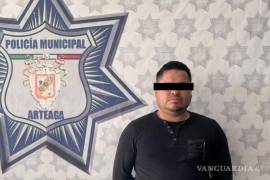 Recientemente, la Policía de Arteaga realizó la detención de este hombre que se dedicaba a realizar actos de extorsión usando el método de “montachoques”.