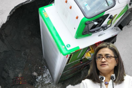 Camión cae socavón de 8 metros de profundidad en las calles de Iztapalapa